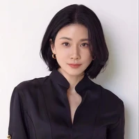 นีน่า(น้าของโนอา นาวิน นาวา)