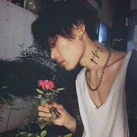 ปอนด์(เพื่อนพระเอก)