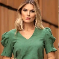 Amélie Evans (mama de Anne)