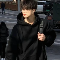 ต้นเดือน (เพื่อนพน.)​