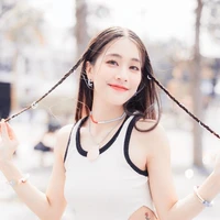 มีอา(พี่นางเอก+ตระกูลภิรัญตา)