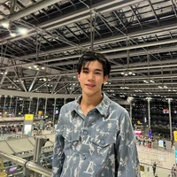 เว็บ(นายเอก)