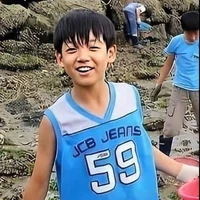 Adrian (kecil)