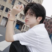 โมส(นายเอก)​