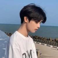 เจมส์(พี่ชายน.อ)คนโต