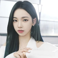 Karina Grace  [ Kepala Pelayan ]