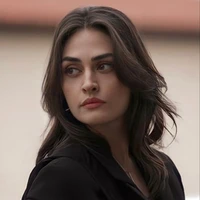 Naisha Malhotra (ML Elder sister)