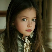 Florencia López 8 años (her. adoptiva)