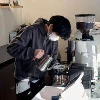 อีวาโน(การ์ดพระเอก+เพื่อนนายเอก)