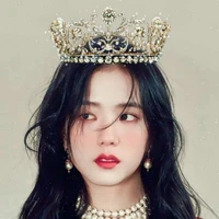 PRINCESS ANNORA  CRYSTAL