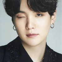 MIN YOONGI(SUGA)