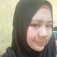 Bu guru Dian(wali kelas+guru IPA)