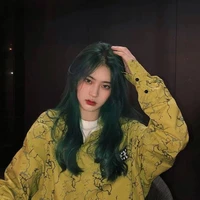 เดียร์(พี่สาวพระเอก)