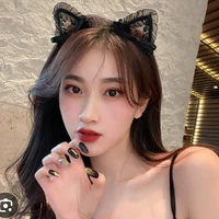 แพรว(นางเอก)