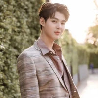 ทิว(เพื่อนพระเอก)