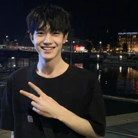 นํ้าเพชร (พี่ชายคนรอง+มาเฟียคนรอง)