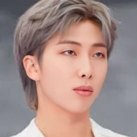 Namjoon (27 años)