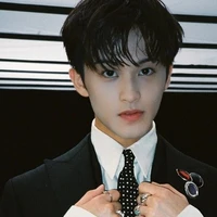 Zhong minhyuk(mark)