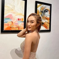 ทีน่า|เพื่อนนางเอก