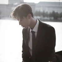 เมฆ(พี่ชายนายเอก)