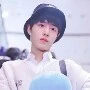 วี ( นายเอก )