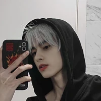 แบล็ค/เพื่อนวันไนน์