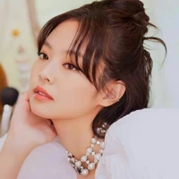 Beverly Gloria Hailee
