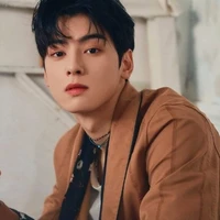 Eun woo