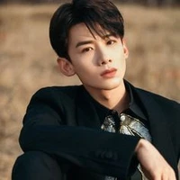 สปาย ไป๋จิงถิง