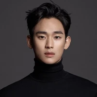 Kim Soo Hyun(appa Jennie)