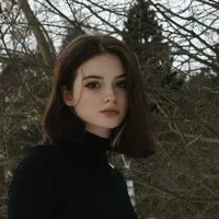 Alejandra voit (hermana adoptiva)