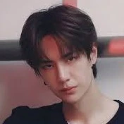 หวังอี้ป๋อ.พอ