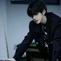 ฟิกส์ (พี่ชายนางเอง)