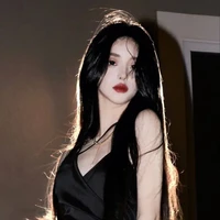 มีนา​(เมียน้อยโอม🙄)​