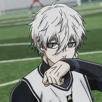 วี(พี่ชายพ.อ)