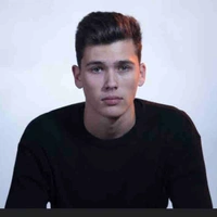 Ryan Efe (ex bf )