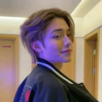 มาร์ค//เพื่อนพอ.💙