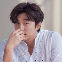 พ่อ(นางเอก)