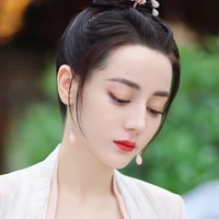 ไป๋เฟิ่งจิ่ว(พ.อ)​