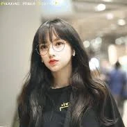 นลิน(นางเอก)