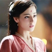 ไป๋อี้(เพื่อนนร.)