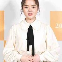 Kim Hyang Gi / student
