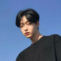 เฮียซันไชน์(พี่ชายนางเอก)🌻💓