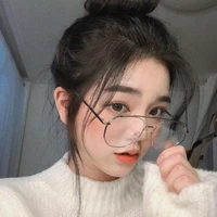 ฟ้า(เพื่อน​นางเอก)​