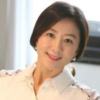 สุธิดา(ป้าพระเอก)