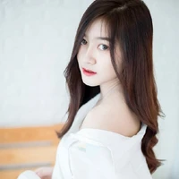 แพรว(นางเอกตอนร่างมนุษย์)