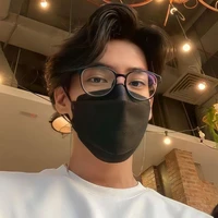 นาย『พ พอ』