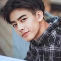 เฟีย(มือขวา พ.อ)