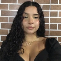 Brenda Carvalho (Amiga da Laura)