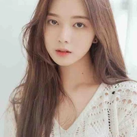 พลอย (น้องสาว)